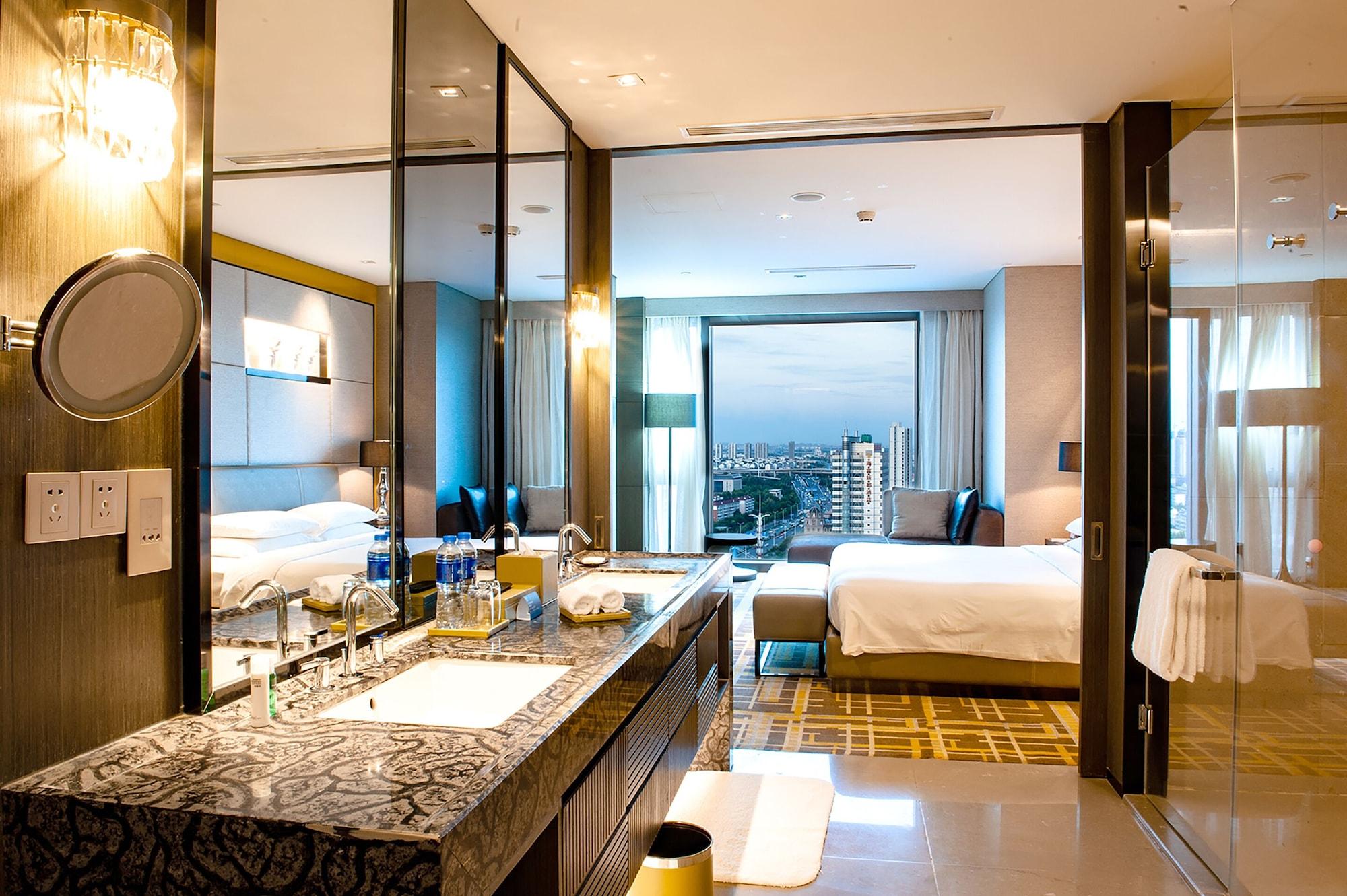 Hyatt Regency Tianjin East Hotel Buitenkant foto