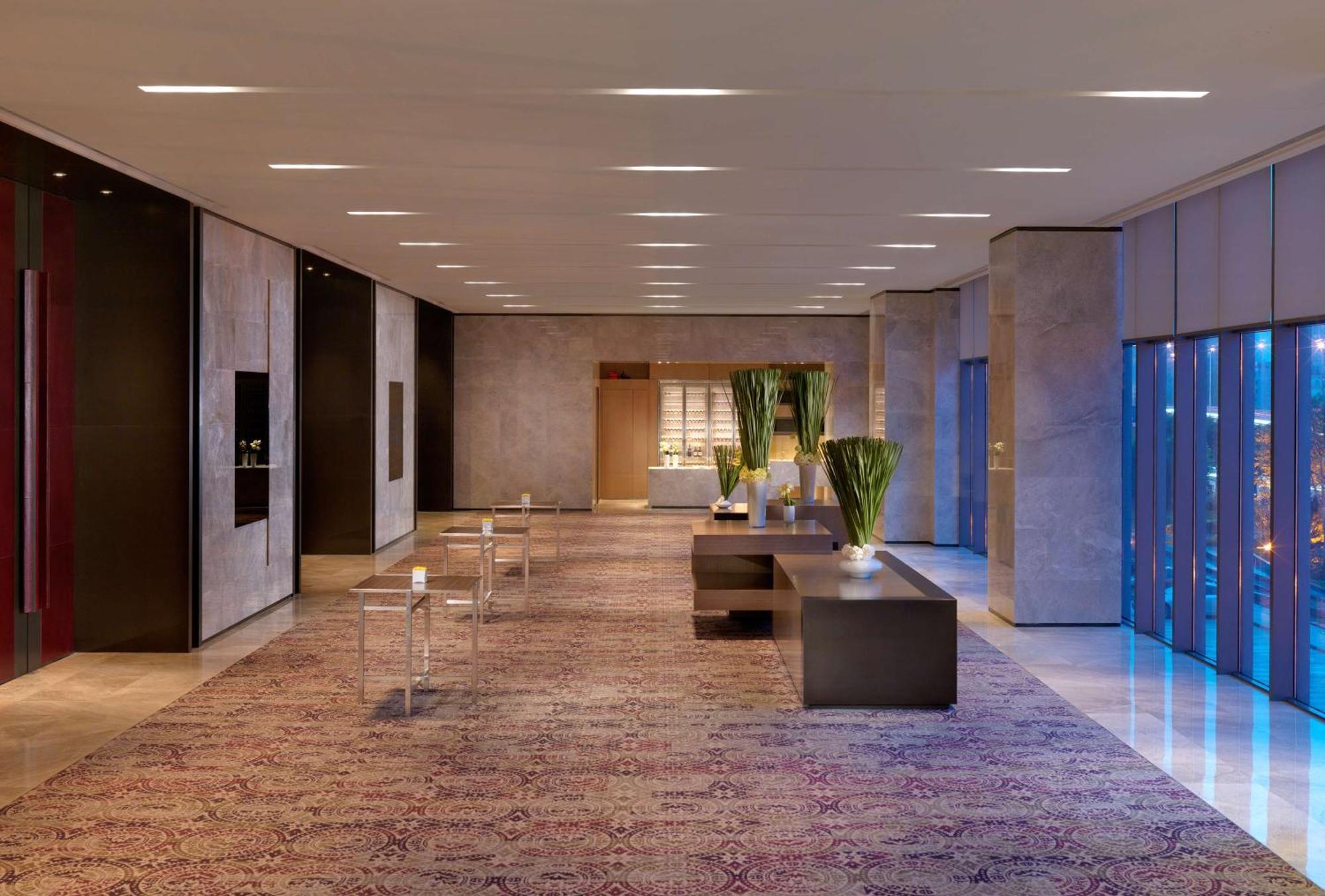 Hyatt Regency Tianjin East Hotel Buitenkant foto