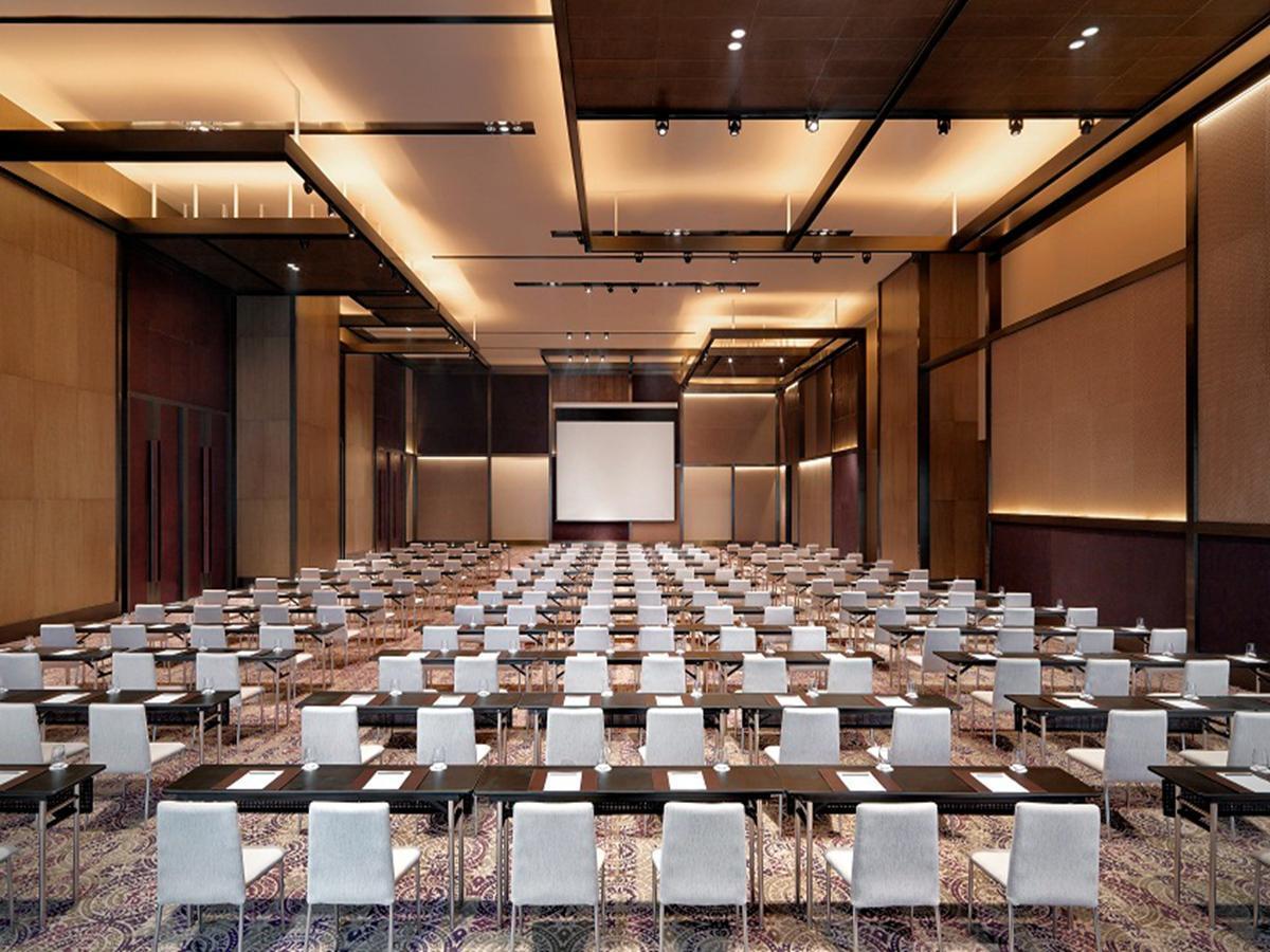 Hyatt Regency Tianjin East Hotel Buitenkant foto